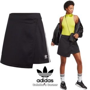 ADIDAS BLACK WHITE LOGO ADICOLOR CLASSICS 3-STRIPES SHORT WRAPPING MINI SKIRT XS
